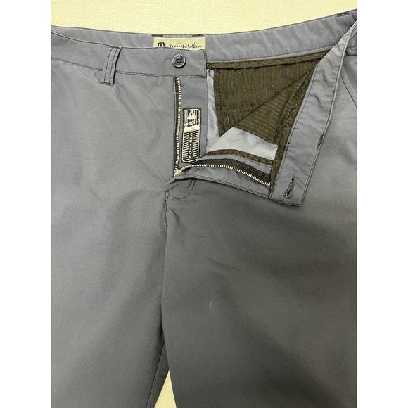 Travis Mathew Performance Golf Shorts Mens Size 36 Blue Chinos 11" Stretch - Picture 10 of 13